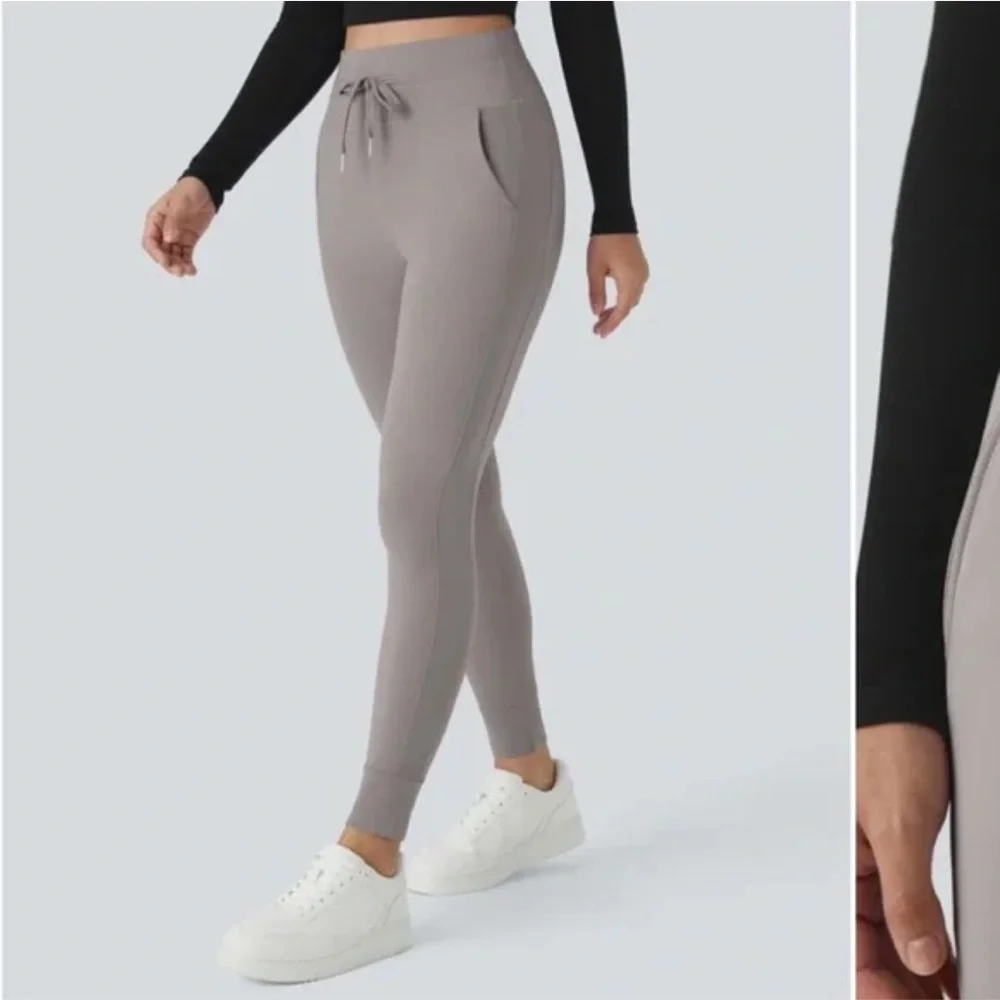 Halara SoftlyZero Plush High Waisted Drawstring Pocket Plain Full Length Joggers